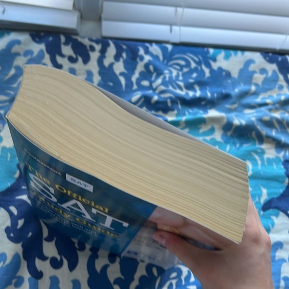 SAT Study Guide/Prep Book (CollegeBoard), 8 practice exams for High School SAT - Picture 4 of 6